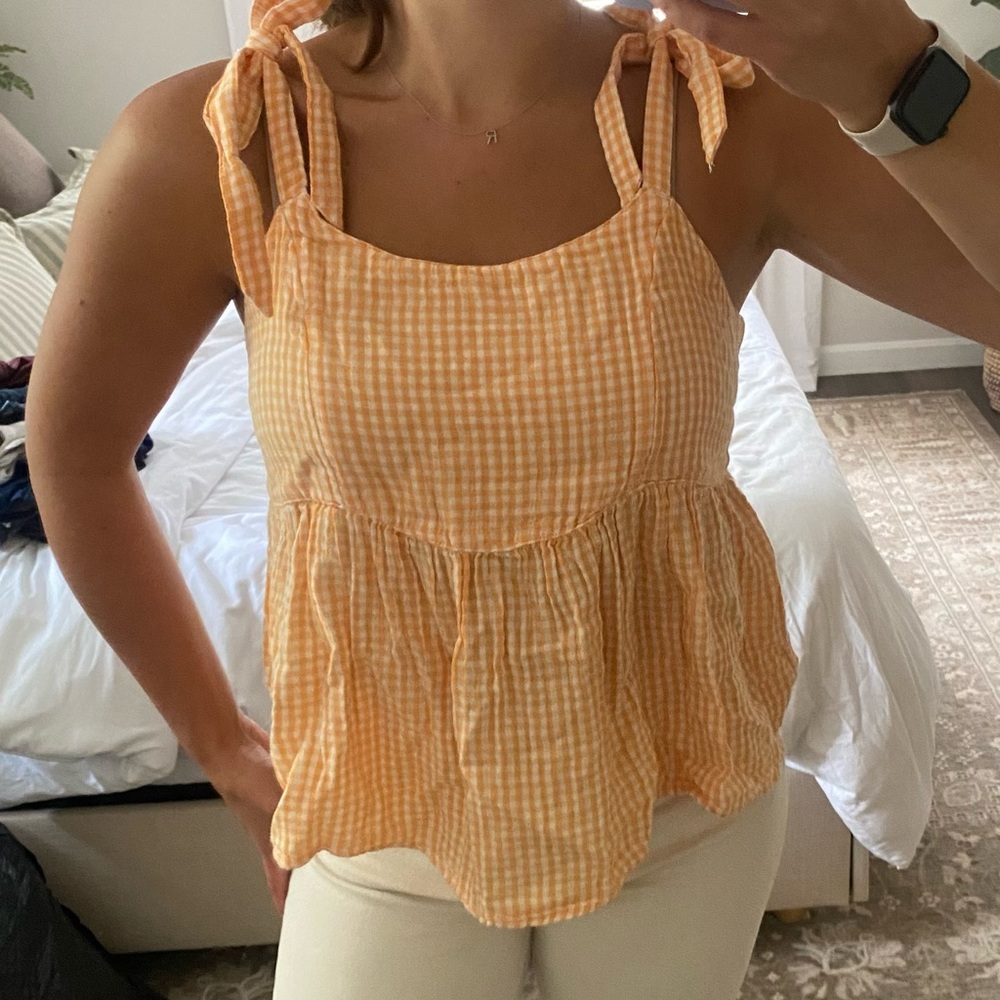 Old Navy top